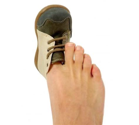 We are foot doctors & we see this problem get better almost every day. Your Top 5 New Year's Shoe Resolutions