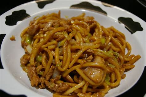 Add pork and marinate until ready to cook. High Fidelity : Shanghai fried noodles
