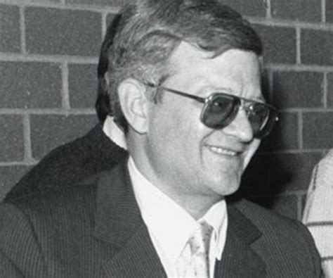 Tom Clancy Biography Childhood Life Achievements And Timeline