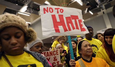 Chicago Strengthens Its Defense Of Immigrants Amid Raids Peoples World