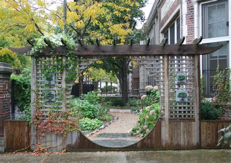 Despite this excess care, bamboo fencing is a superb choice for a stunning, environmentally friendly fence. Mode Landscaping - ASIAN INSPIRED SCHOOL GARDEN in Chicago