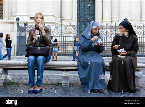 Julia Roberts Eat Pray Love 2010 Stock Photo Alamy