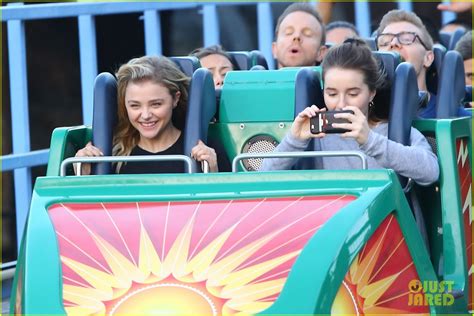 Chloe Moretz And Kaitlyn Dever Ride Roller Coasters At Disney Photo 3776668 Chloe Moretz