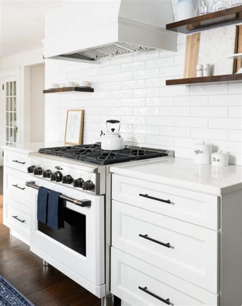 18 Stylish White Kitchen Appliance Ideas For Any Kitchen