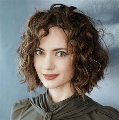 Short Curly Thick Hairstyles Trend In 2019