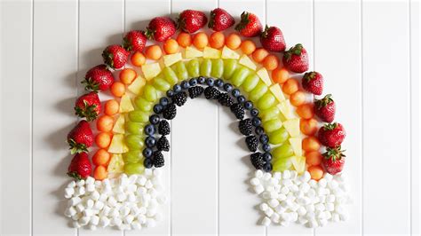 Go For The Rainbow These Fruit Plates Are Cute And Healthy Martha Stewart