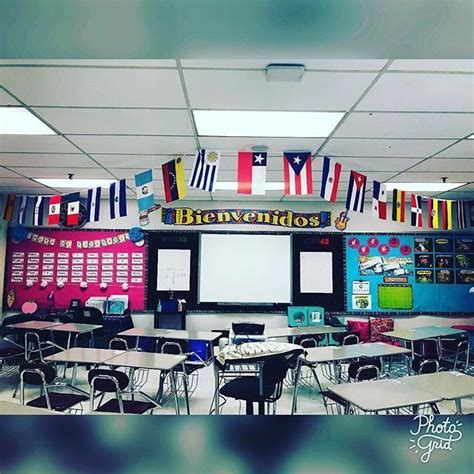 Spanish Classrooms Tour A Peek Into 30 Rooms Spanish Classroom Decor Spanish Teacher