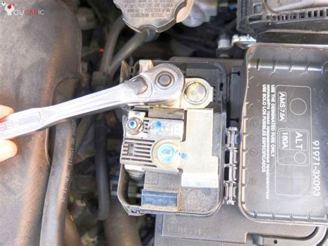How To Fix A Car Battery Terminal