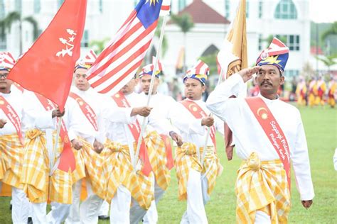 Lagu rasmi hari kebangsaan kali ke 63 dan hari malaysia kali ke 57 tahun 2020 official lyric malaysia prihatin. Perbadanan Kemajuan Iktisad Negeri Kelantan - PKINK Sertai ...