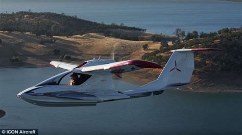Tesla Like Icon A5 Seaplane Reaches 110mph And Can Be Flown By Anyone