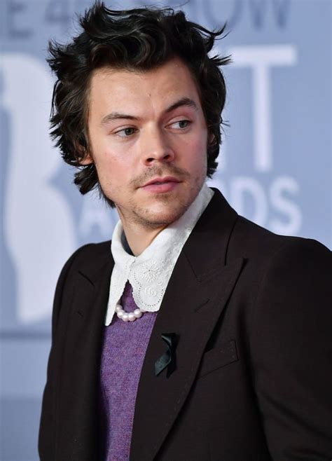 By kristin mccarthy oct 02, 2020 when it comes to pop icons and current heartthrobs. Harry Styles wears black ribbon at BRIT Awards 2020 after ...