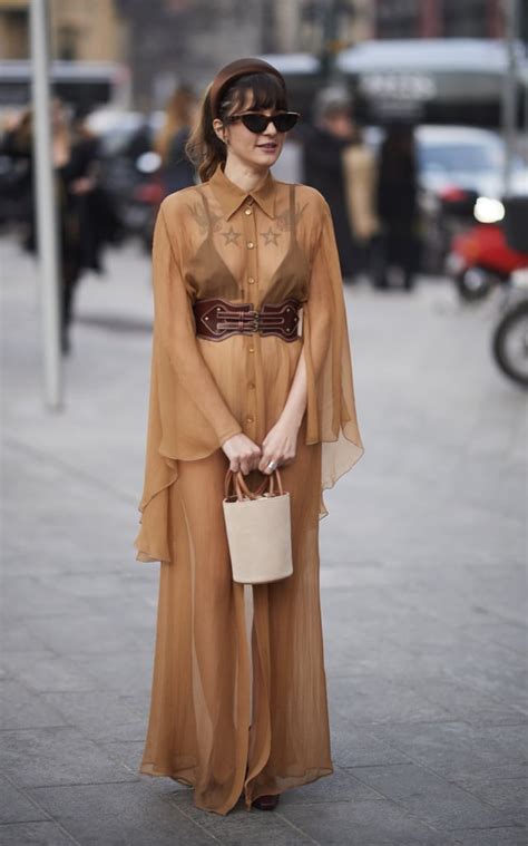 How To Wear A Maxi Dress Popsugar Fashion Uk