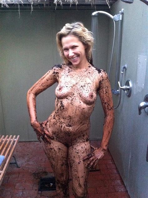 Charlotte Newhouse Nude Private Pics — Big Bang Theory