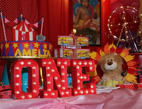 Circus Carnival Birthday Amelia S Circus Party Catch My Party Dumbo Birthday Party