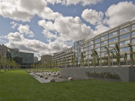 Cleveland Clinic Repeats As Nations Second Best Hospital Top Choice