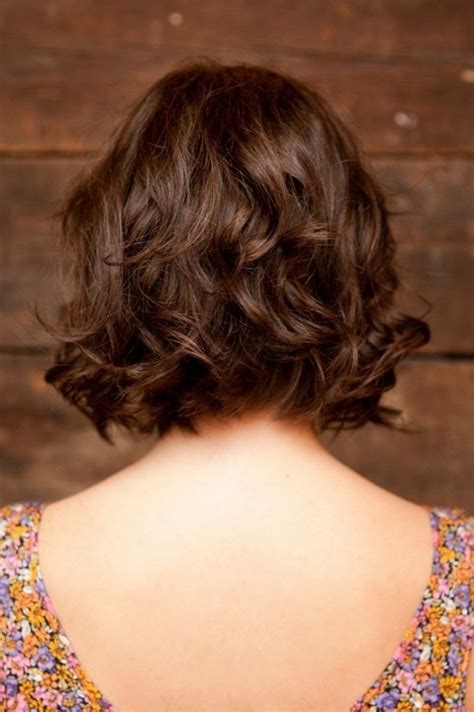 8 Hottest Wavy Bob Haircuts For Women Chic420