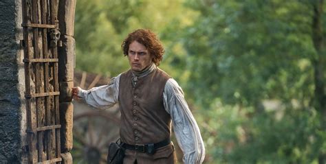 Outlander El Fantasma De Jamie Fraser Aparece Frente A Claire Para