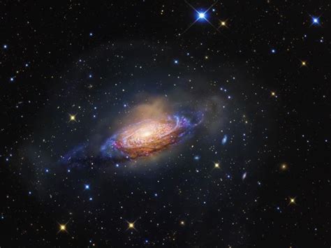 Astronomy Picture Of The Day 020214 Ngc 3521 This Gorgeous Spiral
