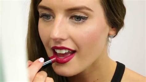 How To Do A Bold Lip Youtube