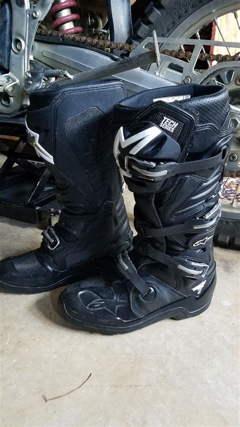 They're aiming to keep your foot intact during a tip over but not have you walking clumsy extra in star wars. Alpinestars Tech 7 - Size 9 Black - Excellent Cond. - For ...