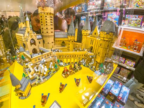 Try Building These Massive Adult Lego Sets If You Re Up For A Challenge Urbanmatter