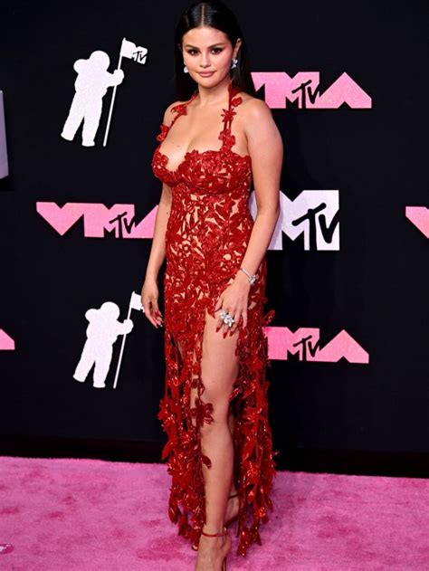 10 Stunning Red Carpet Looks At MTV S VMAs 2023 Masala