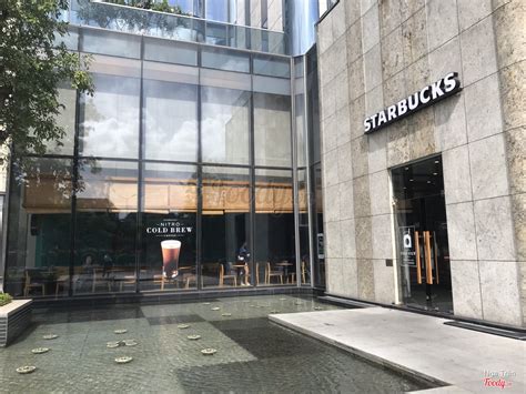 Starbucks Coffee Vincom Landmark 81 ở Quận Bình Thạnh Tp Hcm