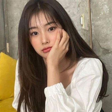 30 Cute Korean Wispy Bangs Long Hairstyles — See Through Long Layers