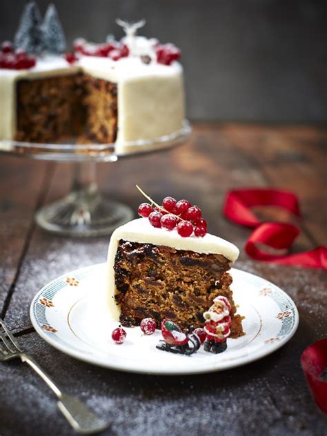 Bursting with boozy fruit but never, ever heavy. Bee's Bakery's perfect Christmas cake recipe - Jamie ...
