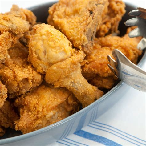 I was skpetical about the hot sauce, but it was great, and now i put that in the eggs when i fry green note: Fried Chicken from Paula Deen's Family Kitchen | Paula ...