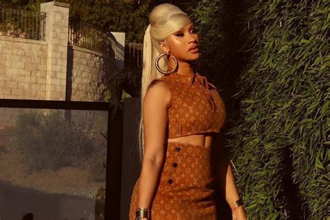 Cardi Bs Custom Louis Vuitton Look Is Just What We Needed Essence