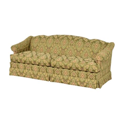 Thomasville Skirted Camelback Sofa 73 Off Kaiyo