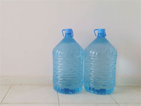 16.9 us fluid ounces are 499.8 ml. How Many 16 Oz Bottles Of Water Equals A Gallon - Best ...