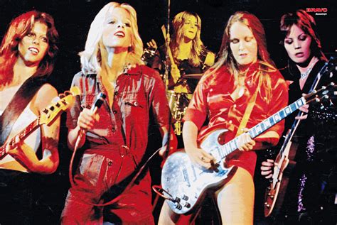 the runaways and joan jett rock n roll palace the runaways 1977