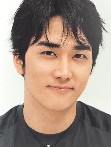Didn't realised you are so famous, my daughter love you since 10 yrs ago and the colleagues in the office was like obsessed with you. Seung-heon Song - Actor - CineMagia.ro