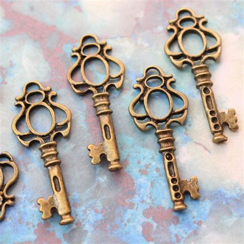 10 Skeleton Keys Double Sided Antique Brass By Pineapplesupply 350