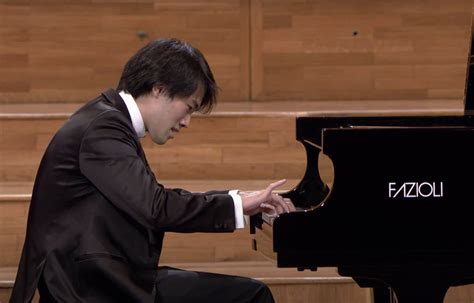 Musique Classique Le Pianiste Montréalais Xiaoyu Liu En Finale Du