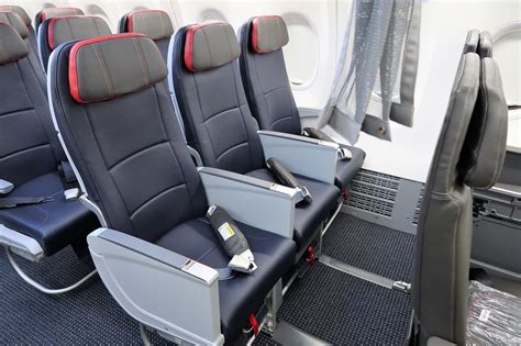 Aa Lets Passengers Self Upgrade To Main Cabin Extra For Free