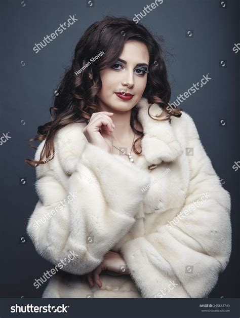 Vogue Naked Girl In The Fur Coat In The Studio Royalty Free Stock Photo Avopix Com