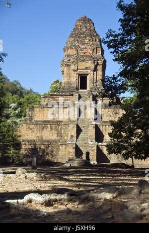 Baksei Chamkrong Temple In The Angkor Wat Historical Complex Stock