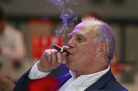 Mal sehen wann rummenigge und hoeneß die nerven verlieren und anfangen antje lotti zu kritisieren. Für Uli Hoeneß steht jetzt schon fest: Der FC Bayern wird ...