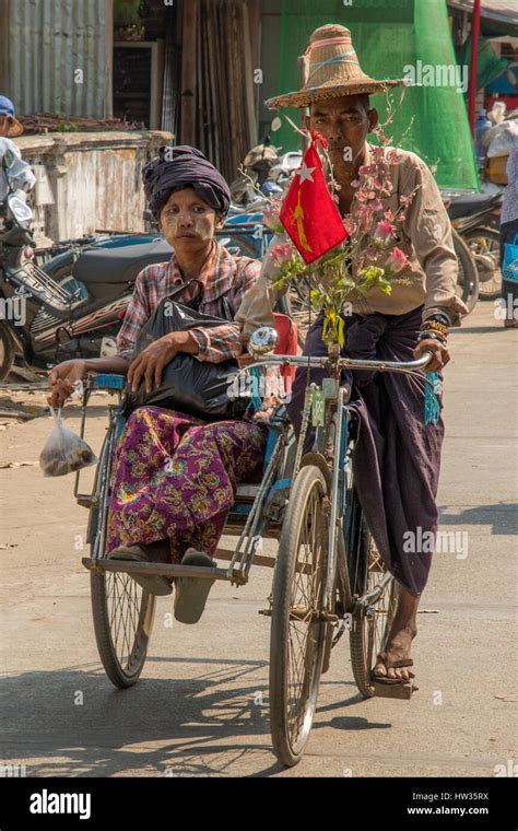Tourist Trishaw Hi Res Stock Photography And Images Alamy