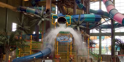 Indoor pools & water slides. 10 Best Water Parks for Toddlers to Make a Splash | Family ...