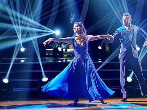 Nancy Kerrigan S Dancing With The Stars Debut Draws Break A Leg Tweet From Kristi Yamaguchi