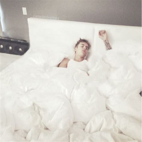 Pin De Moonlightxxbieber🌙 En Justin Bieber ️ Justin Bieber Durmiendo Fotos De Justin Justin