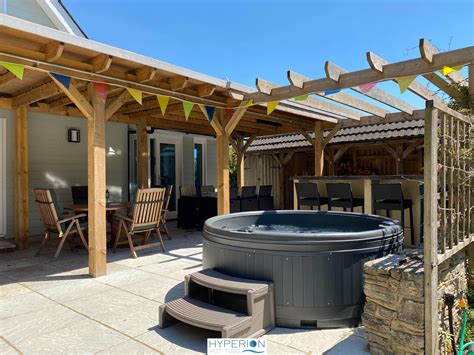quatro hot tub hire in dorset new forest hyperion hot tubs