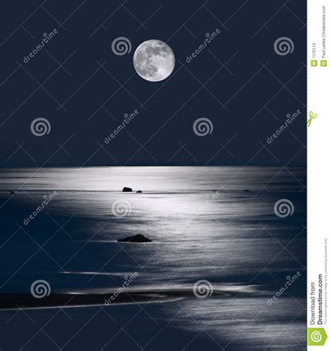Lake Michigan Moonrise Stock Image Image Of Nighttime 7175113