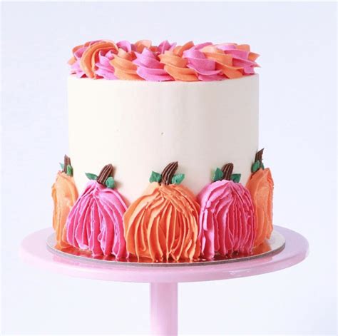 12 Beautiful Buttercream Pumpkin Cake Ideas Find Your Cake Inspiration