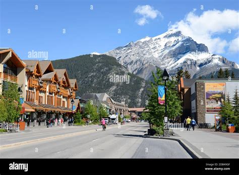 Banff Mount Norquay Hi Res Stock Photography And Images Alamy
