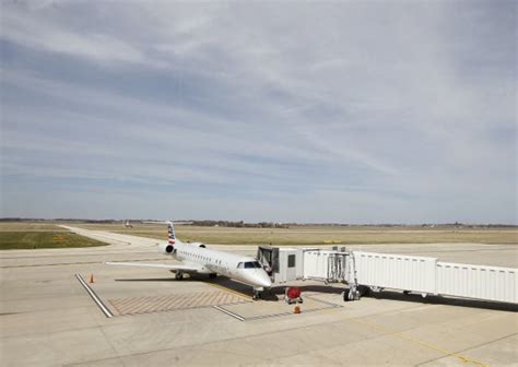 American Airlines To Continue Serving Waterloo Airport